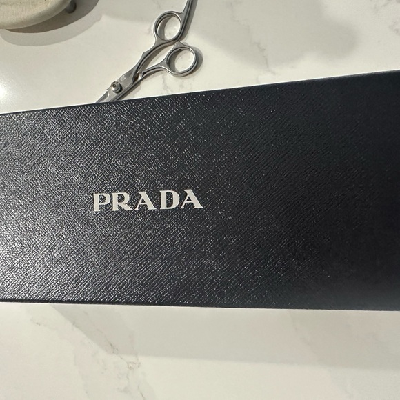 Prada gloves size 7 - Picture 10 of 10